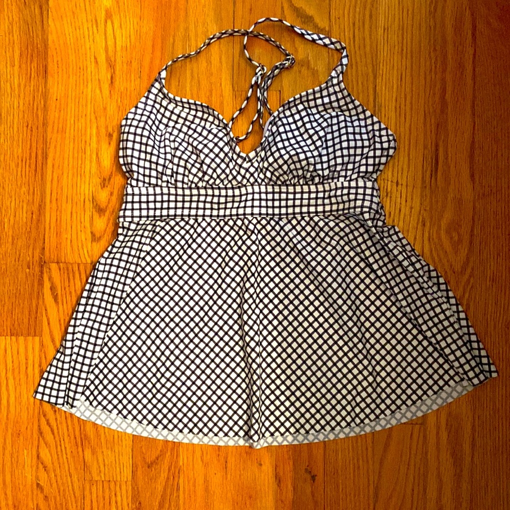 Black and White Pattern Tankini Top